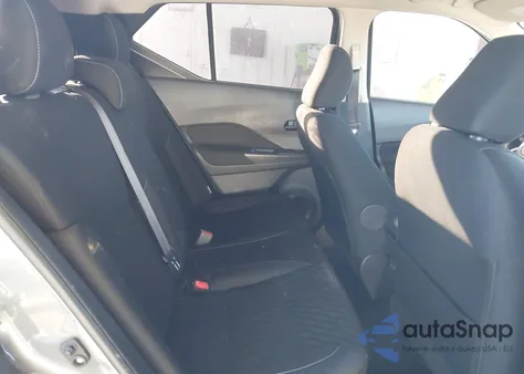 2022 Nissan Kicks S Xtronic Cvt из США, поврежденный, VIN 3N1CP5BV5NL497641